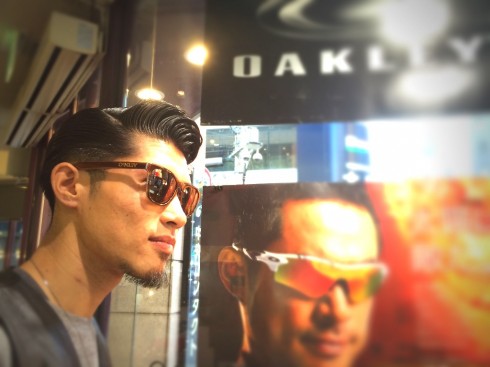 Oakley オークリー Frogskins Lx フロッグスキン 再入荷いたしました 福岡天神大名の眼鏡 メガネ のｾﾚｸﾄｼｮｯﾌﾟglass Shop Eyerobics アイロビクス Eyerobics アイロビクス